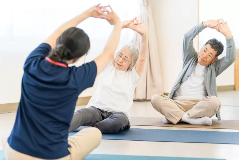 肩こり・腰痛の予防にも!シニア世代が続けやすいエクササイズとは